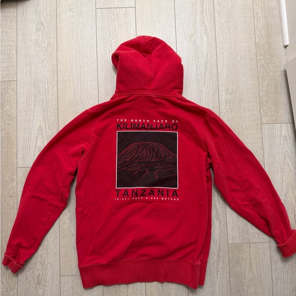 The North Face Kilimanjaro Tanzania Red Hoodie Size S Graphic Sweatshirt - Picture 8 of 8
